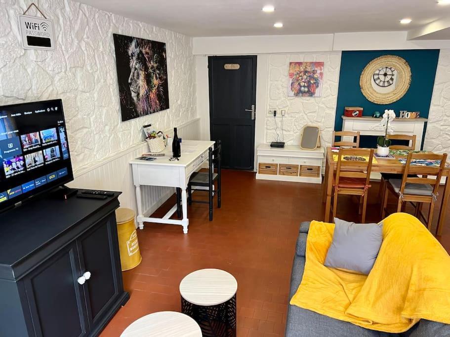 Apartament Dole : L Atelier Des Reves Zewnętrze zdjęcie